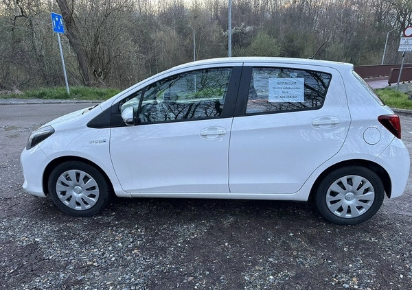 Toyota Yaris cena 49000 przebieg: 70768, rok produkcji 2016 z Bochnia małe 121